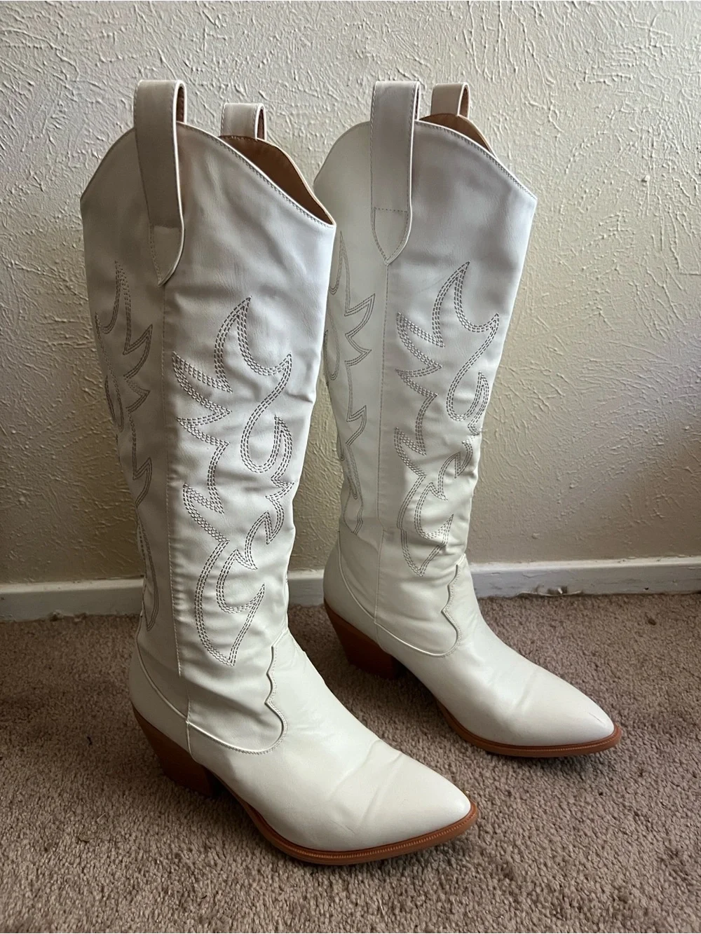 White Western Knee-High Cowboy Boots - Women's Stylish Leather Boots